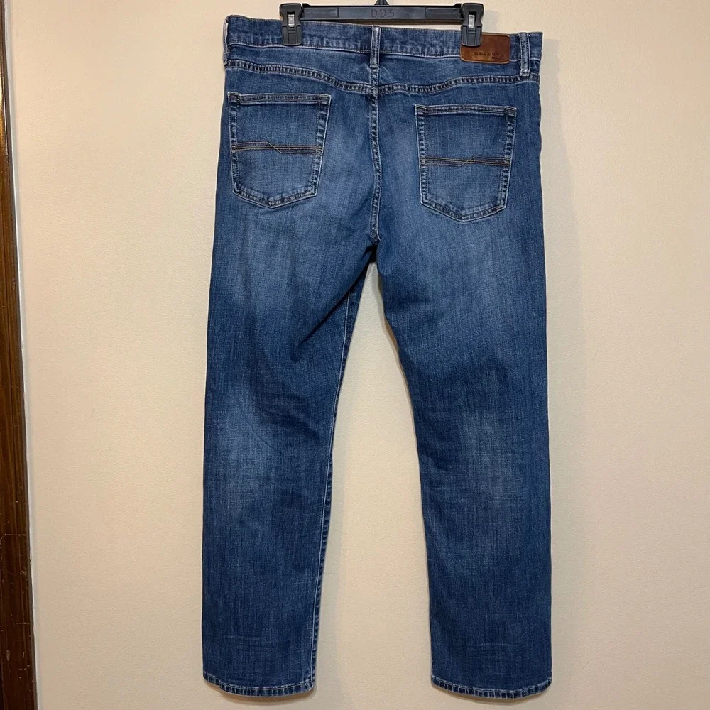Jos‎ A Bank Reserve Traditional Fit Mens Blue Wash Denim Jeans 35W 30L - Picture 3 of 11